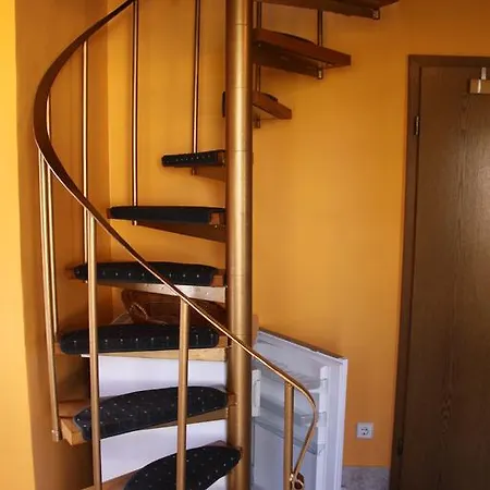 Schneider Apartment *